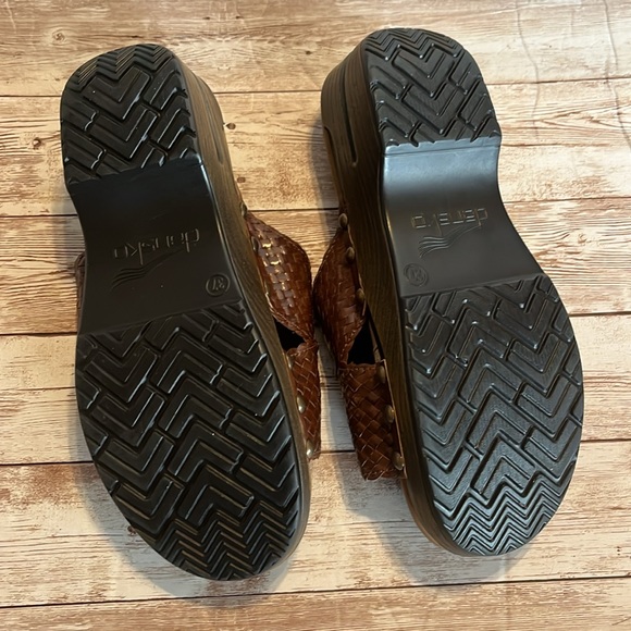 Dansko Woven Leather Sandal 2” Clogs Brown Size 37 NWOB - Picture 4 of 10